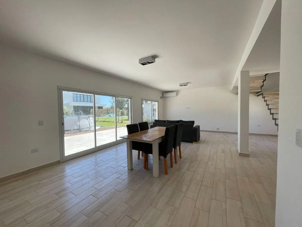CASA EN SAN RAMON 4 AMB A ESTRENAR CON LAVADERO 3