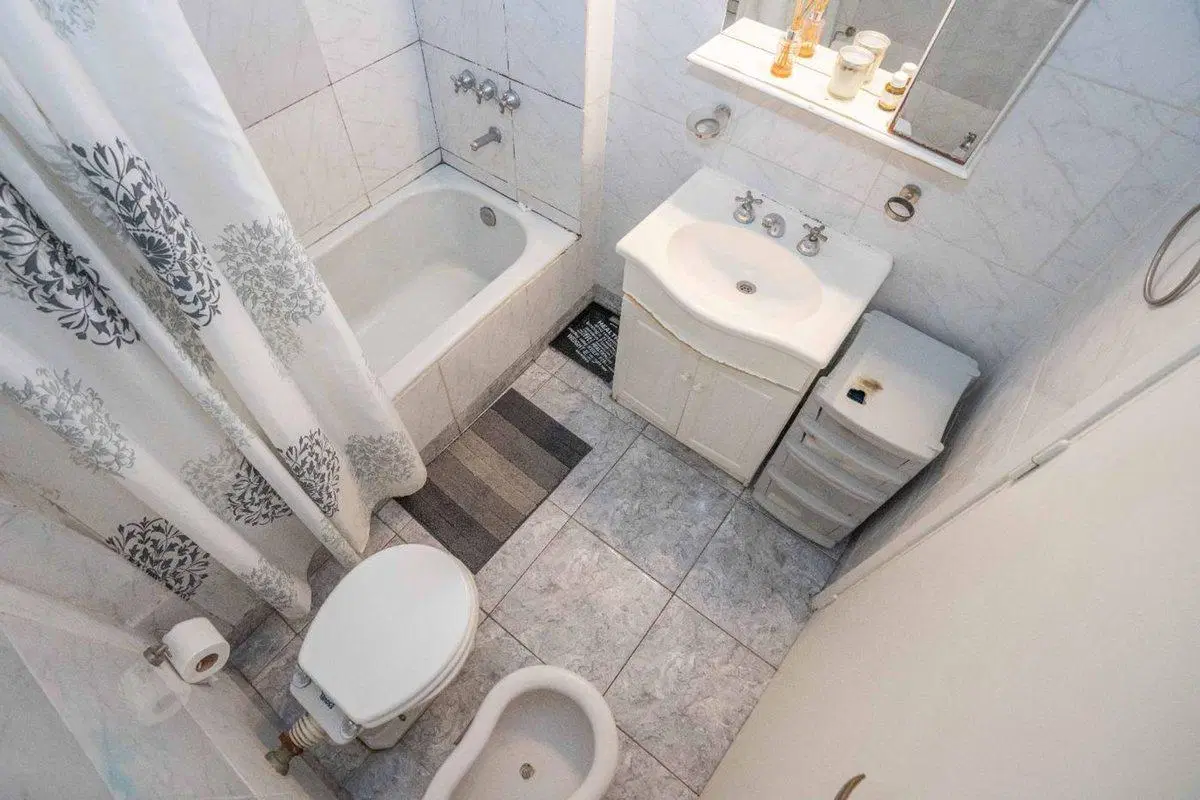 VENTA depto 2 dormitorios + estudio COLEGIALES 5