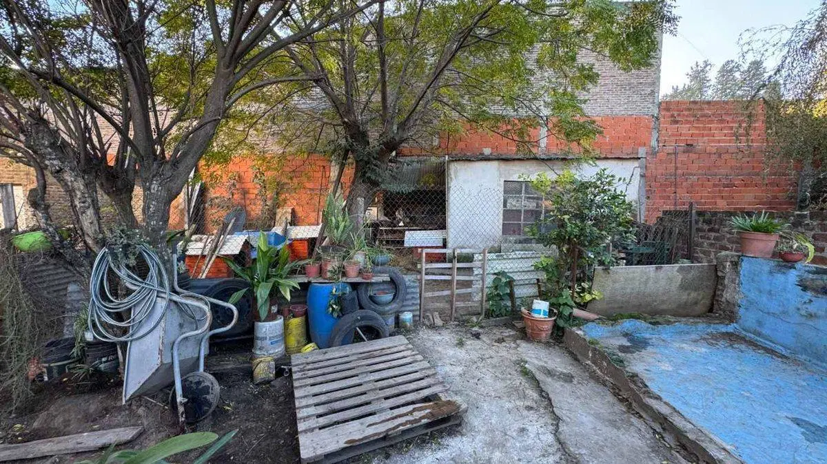 VENTA CASA 4 AMBIENTES CON QUINCHO LAVADERO LUJAN 3