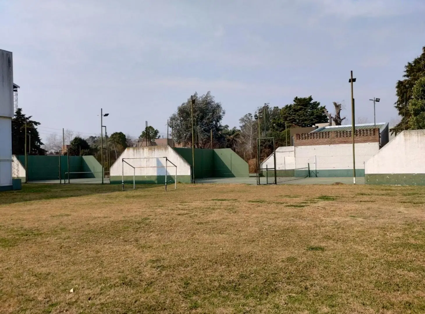 CASA 4 AMBIETES EN VENTA-LAS BRISAS COUNTRY -PILAR 4