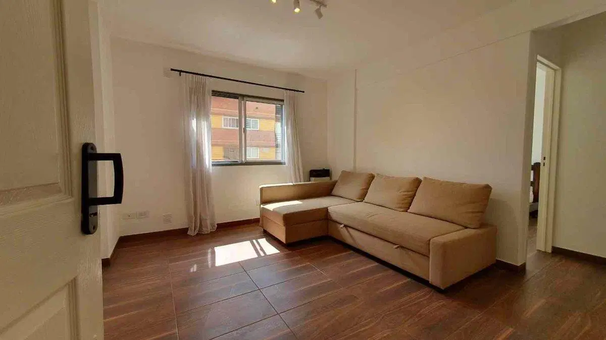Venta Departamento 2 Ambientes en MORON 2