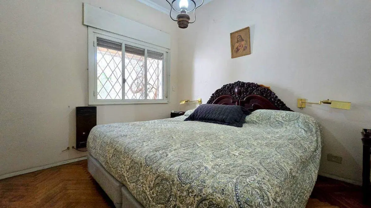 VENTA CASA 5 AMBIENTES CON QUINCHO VILLA BALLESTER 2