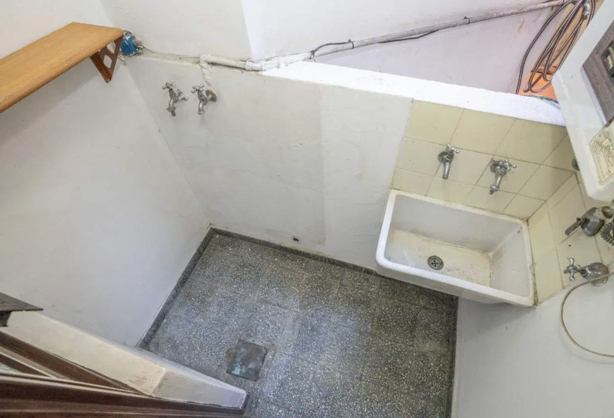 Dpto 2 amb con patio y cochera en venta Caballito 4