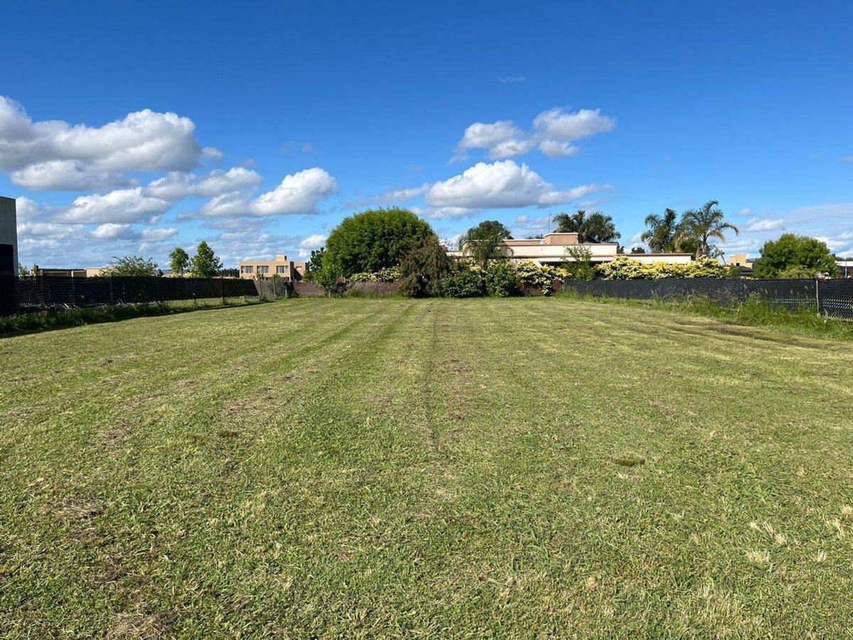 VENTA LOTE DE 1000 MTS EN BARRIO MATISSE CARDALES