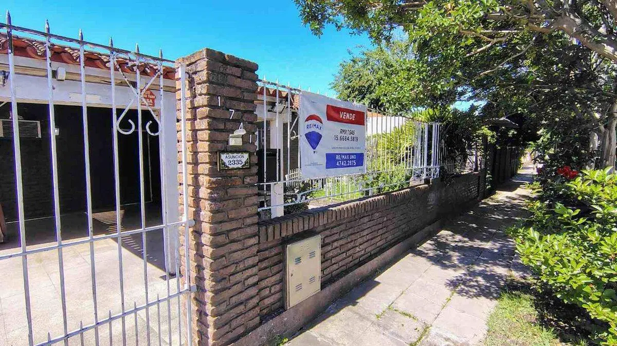 VENTA CASA 4 AMBIENTES CON TERRAZA GARAGE 3 AUTOS 2