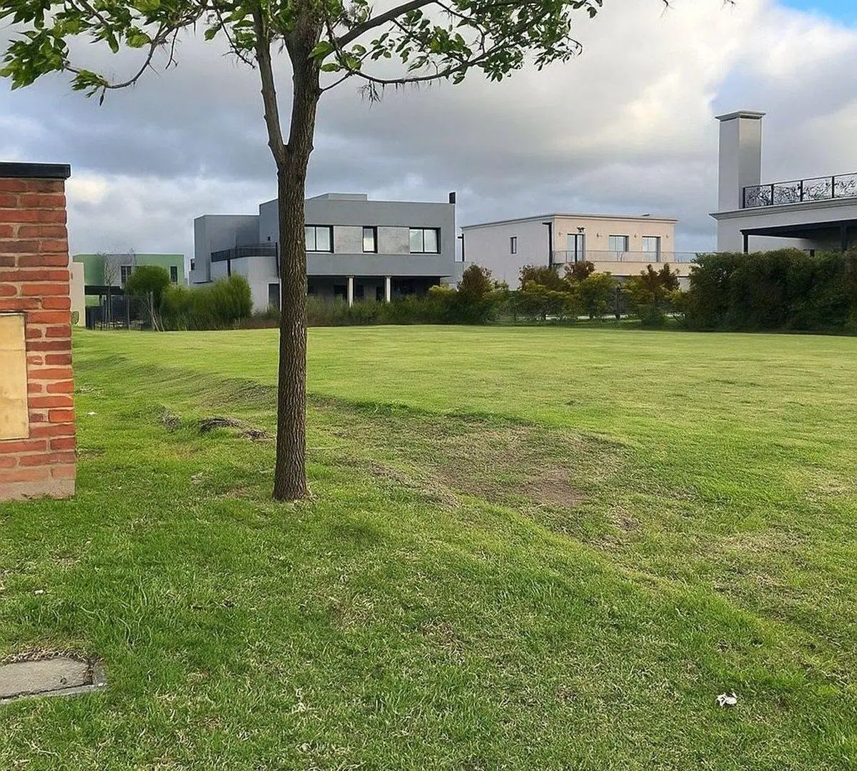 VENTA LOTE CENTRAL CEIBOS PUERTOS DEL LAGO ESCOBAR 3