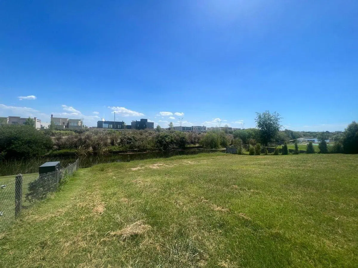 VENTA LOTE BARRIO MARINAS - PUERTOS DEL LAGO 5