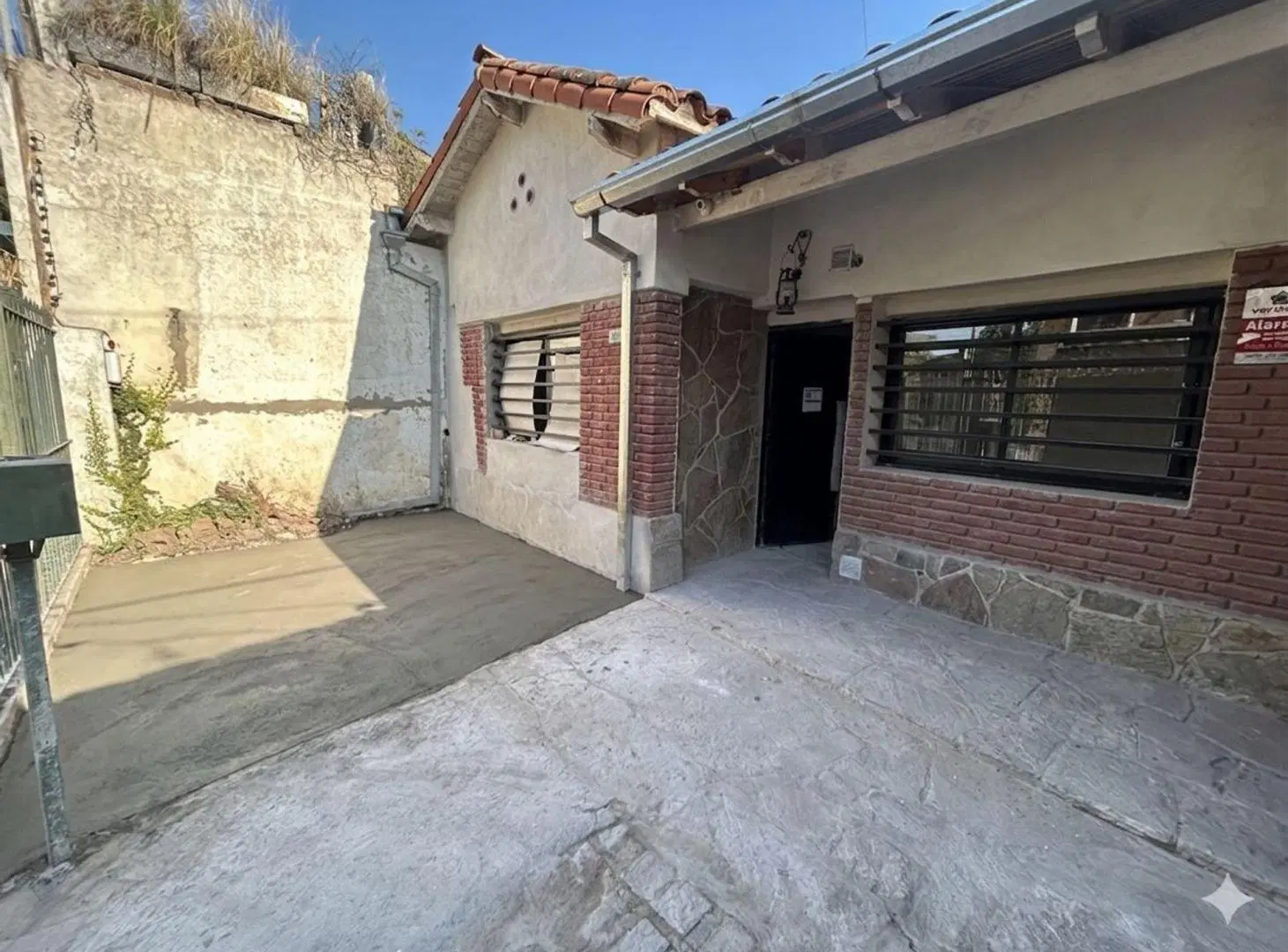 CASA 4 AMBIENTES REFACCIONADA LAS LOMAS SAN ISIDRO 4
