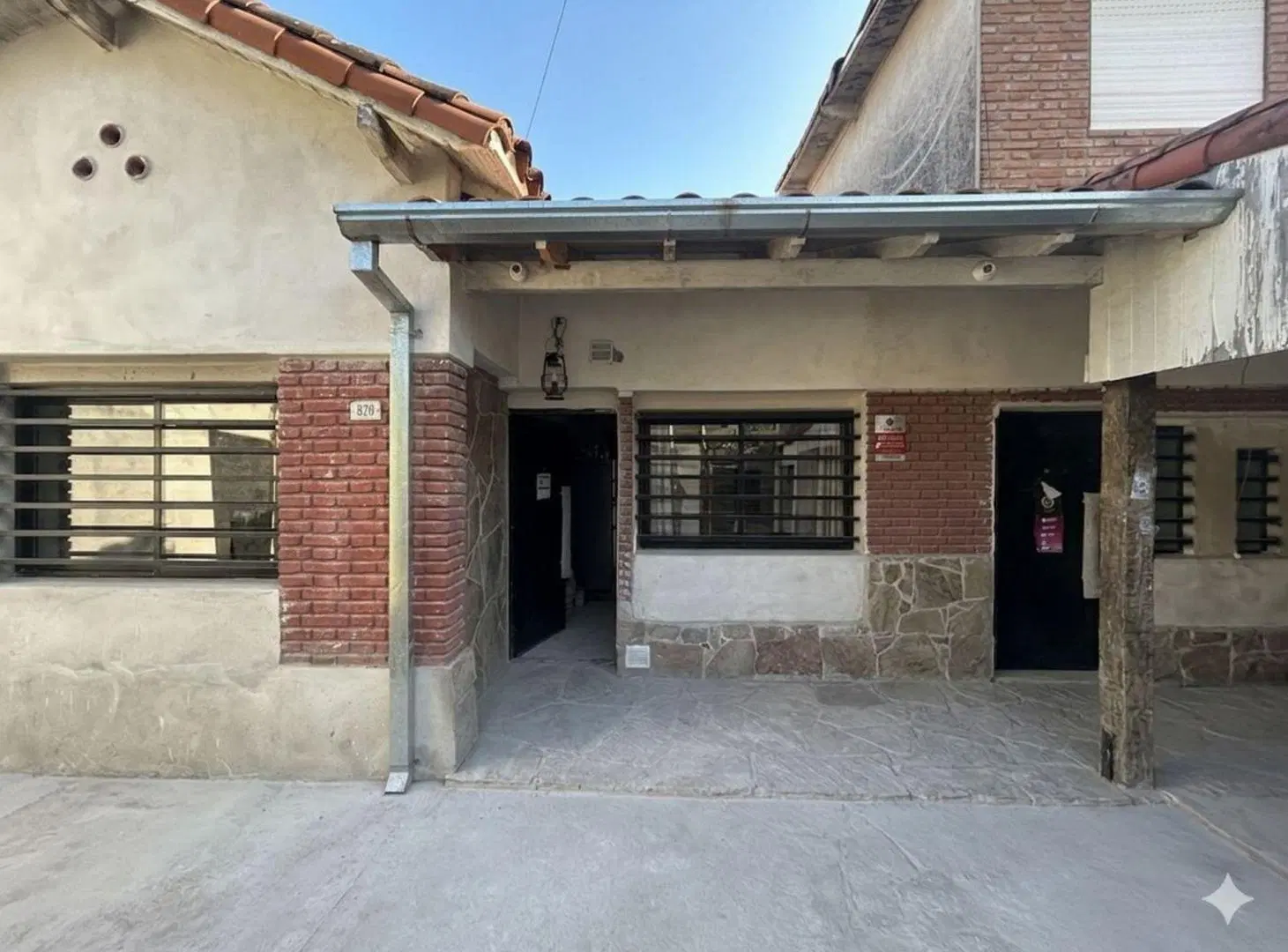 CASA 4 AMBIENTES REFACCIONADA LAS LOMAS SAN ISIDRO 3