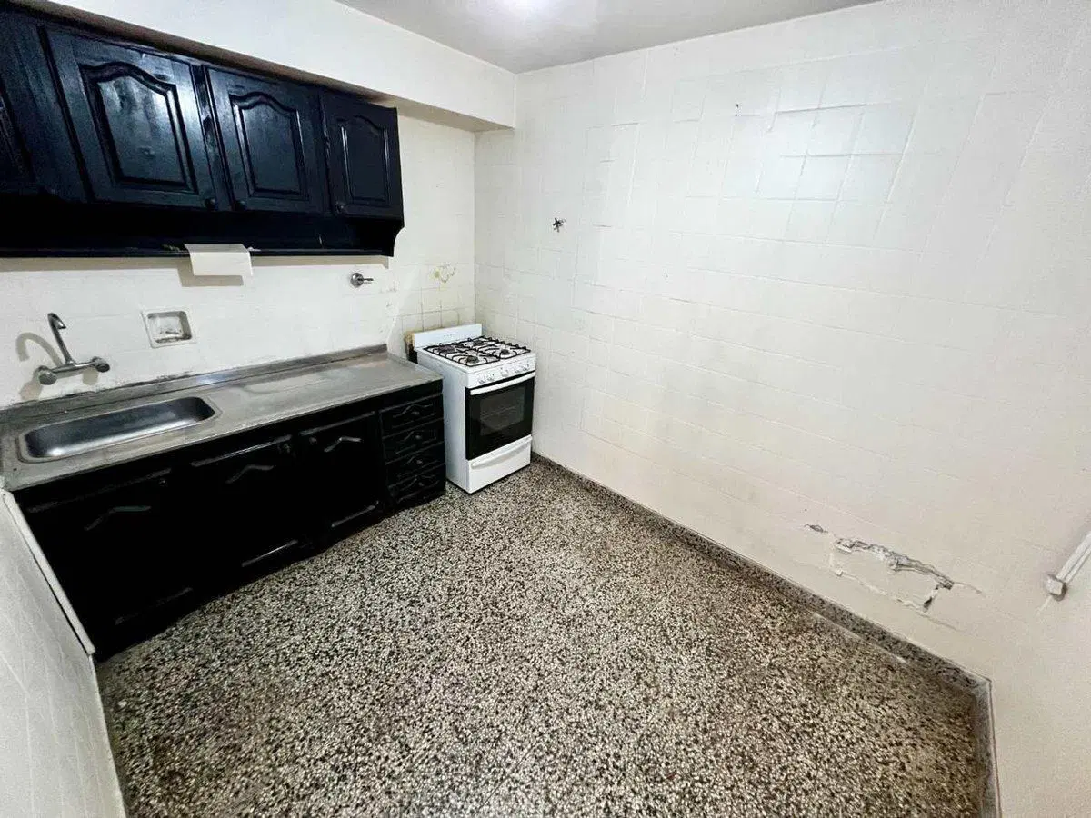 VENTA CASA 4 AMBIENTES PARQUE AVELLANEDA CABA 5