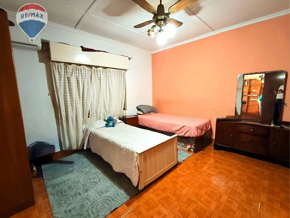 Venta casa 4 amb Villa Lynch con patio y cochera 5