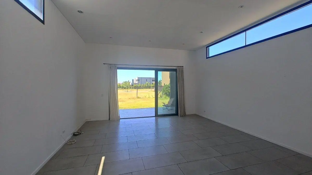 VENTA CASA 4 AMBIENTES VILA MARINA TIGRE 3