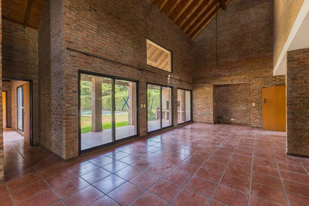 Venta Casa en Barrio Cerrado El Portillo -Pilar 4