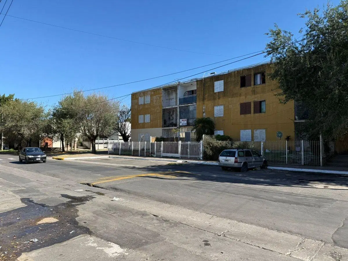 DEPARTAMENTO EN VENTA TALAR 4 AMBIENTES BALCON 3