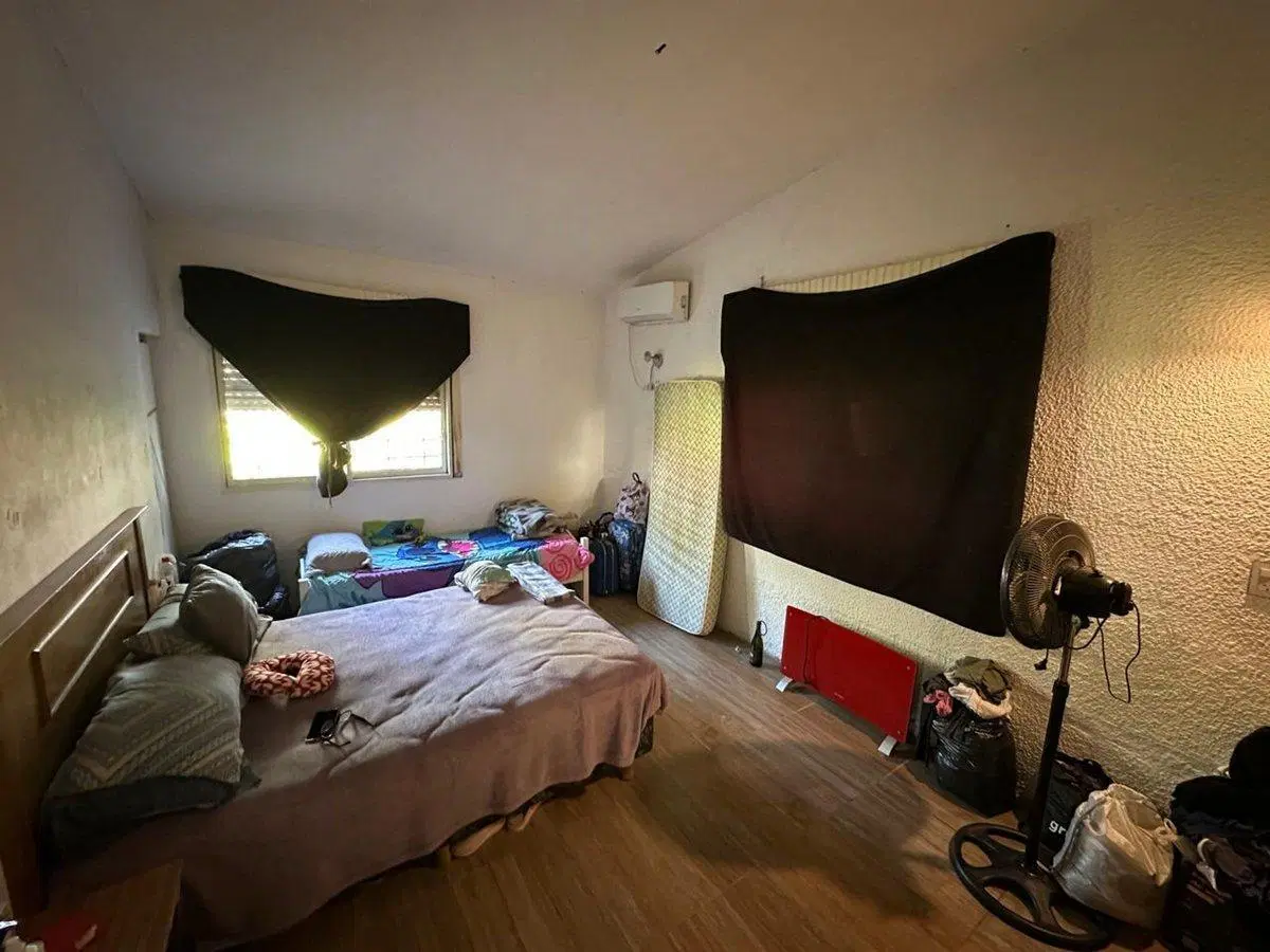 Casa en lote de 1.187 m² con pileta en Villa Rosa 5