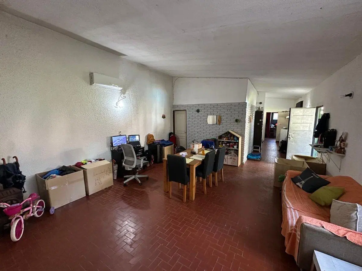 Casa en lote de 1.187 m² con pileta en Villa Rosa 2