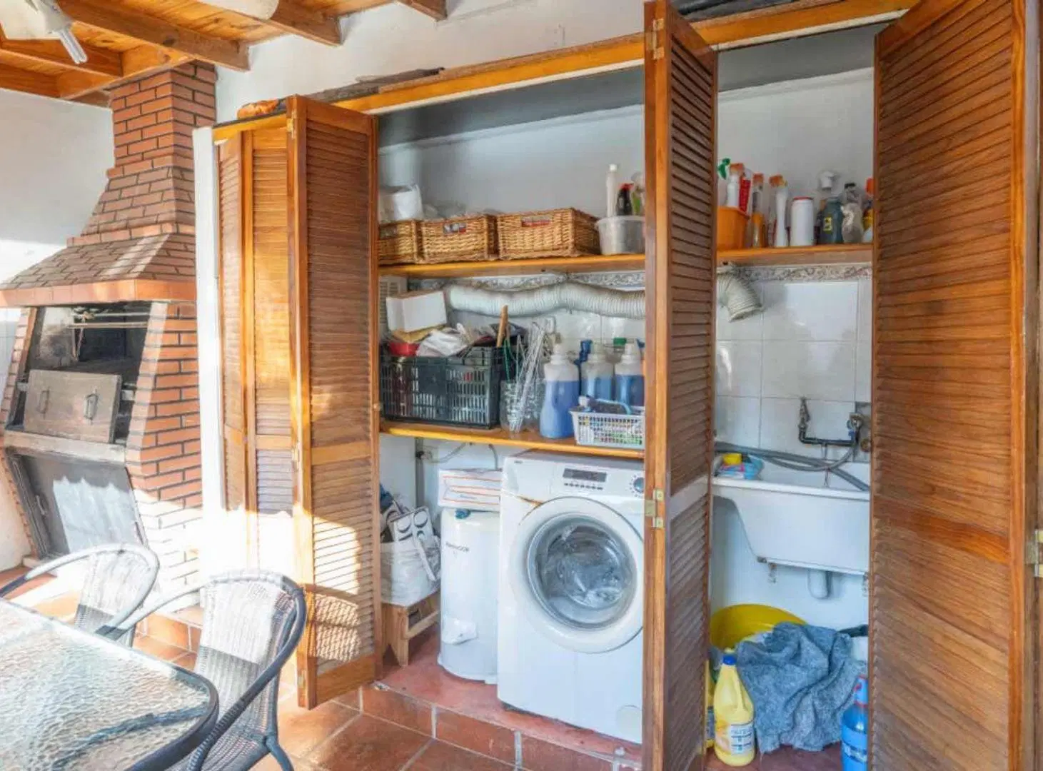 Casa c/jardin y parrilla en venta en Florida Este 3