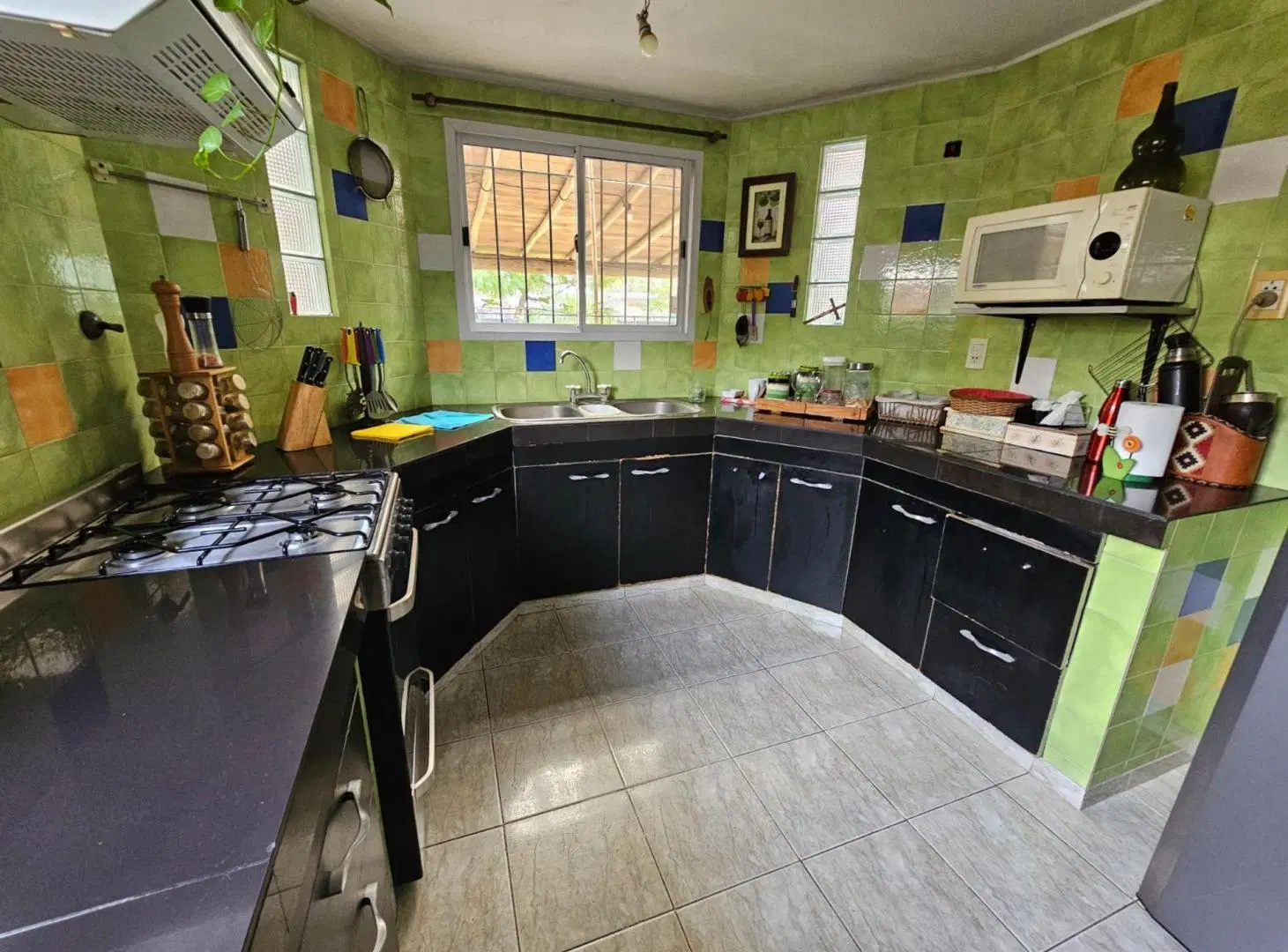 Casa en venta 6 amb Garin cochera-jardín-terraza 2