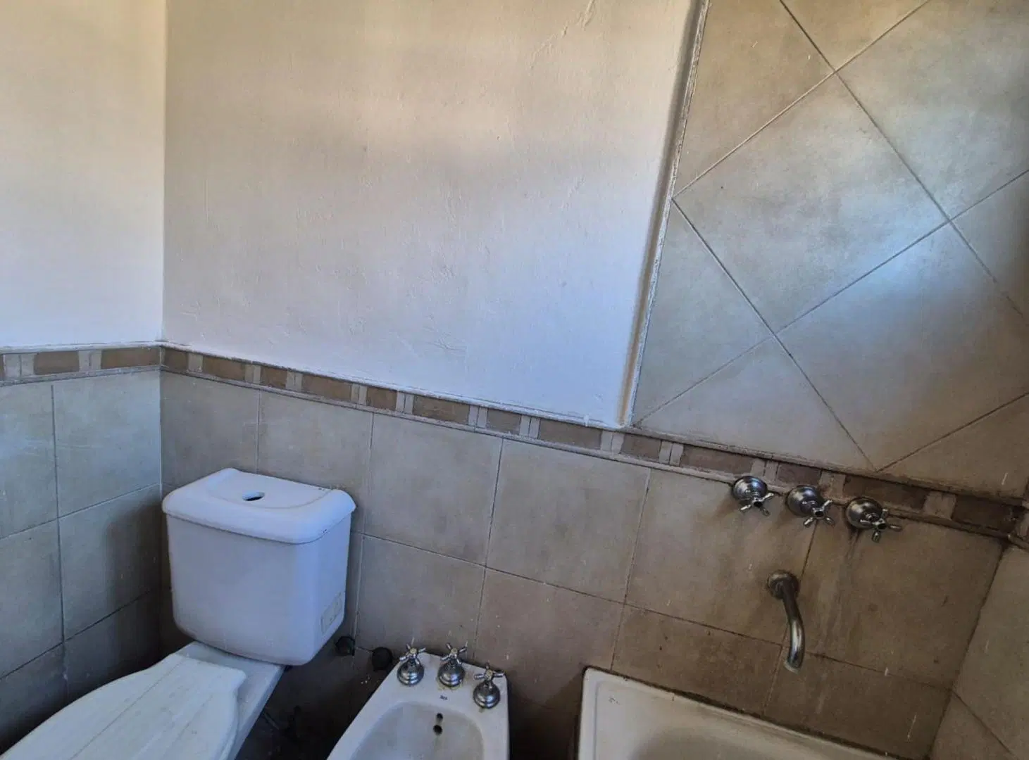 Alquiler casa 3 amb patio parri cochera Pilar Cent 3