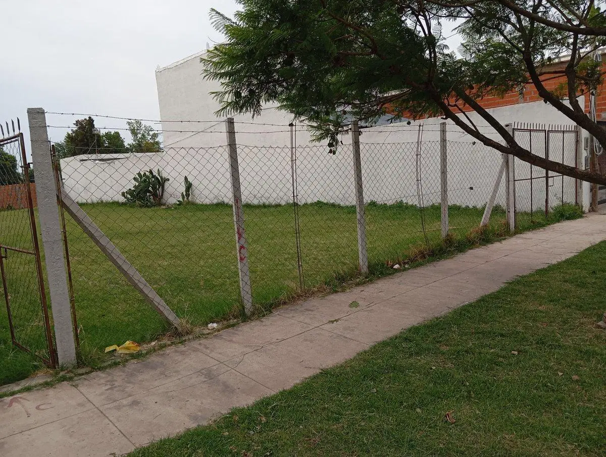 LOTE EN VENTA BENAVIDEZ 4