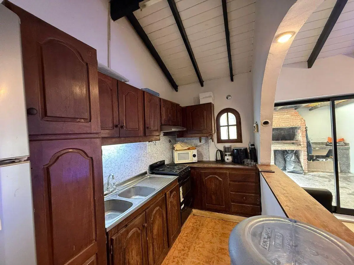 CASA MODERNA EN GARÍN – entras y vivis 5