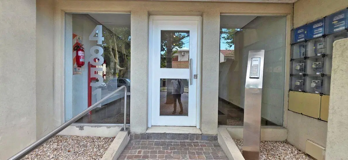 VENTA DEPARTAMENTO DE DOS AMBIENTES EN SAN MARTIN 4
