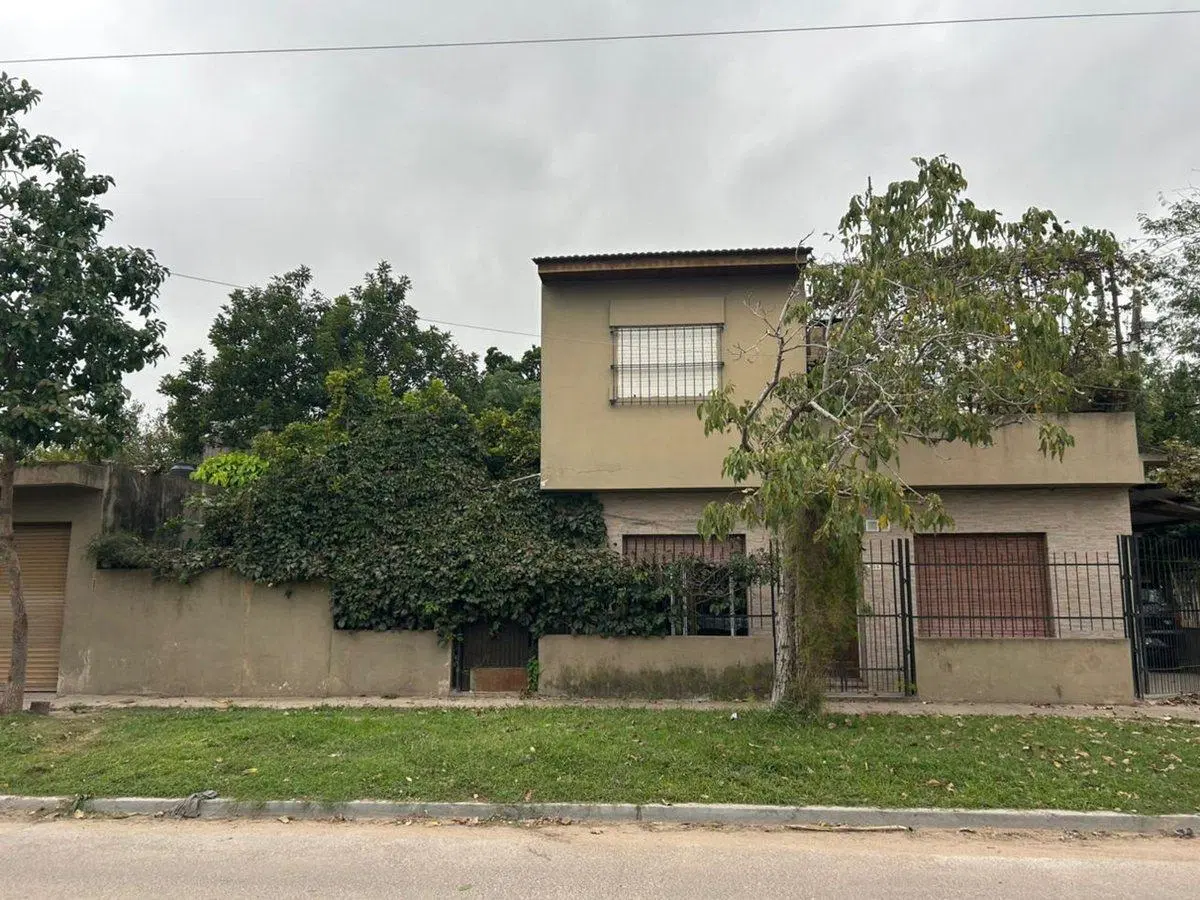 CASA 5 AMBIENTES EN VENTA GRAND BOURG 4