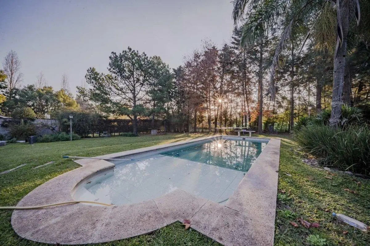 VENTA CASA 5 AMBIENTES PILAR-PERMUTA 2