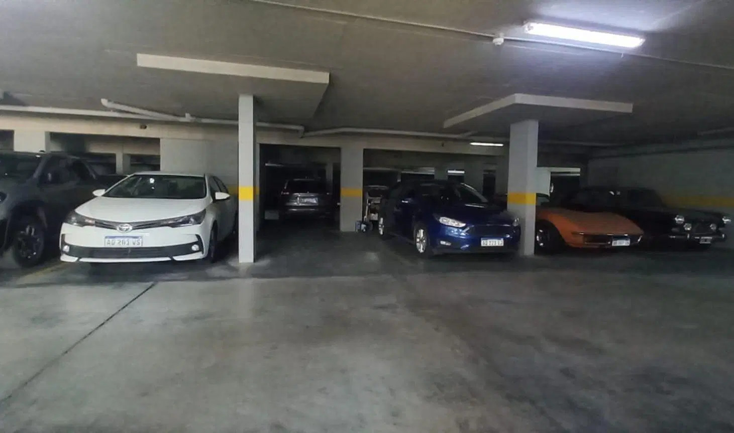 Cochera cubierta en venta en Beccar Plaza II 4