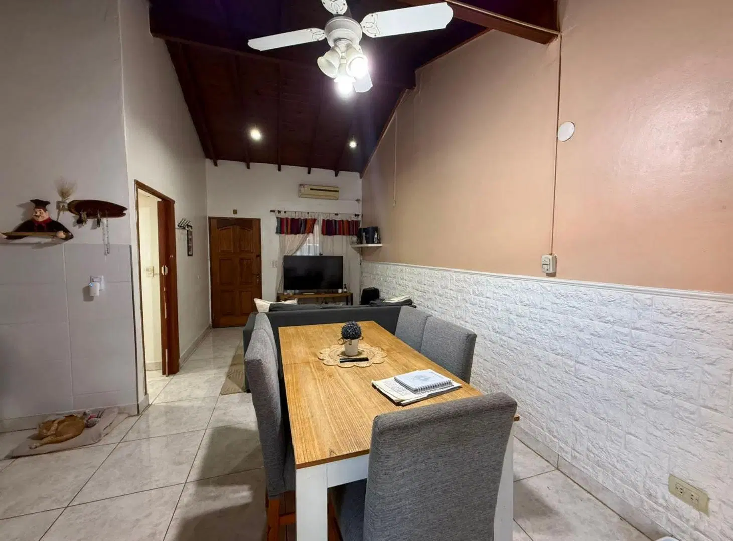 CASA 4 AMBIENTES VENTA GARIN BARRIO ADAM 5