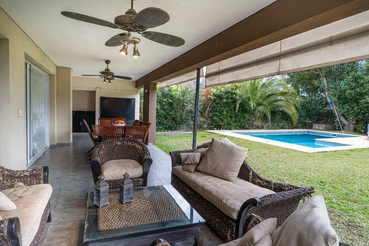 CASA EN VENTA EN SEPTIEMBRE LOTE INTERNO 5 AMB 2