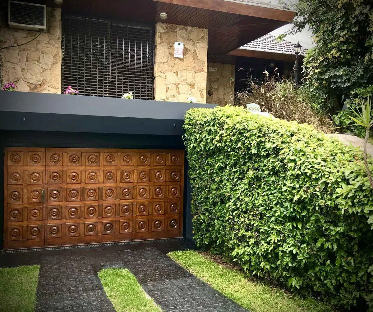 CASA de 7 amb c/jardin y parrilla en VENTA OLIVOS 4