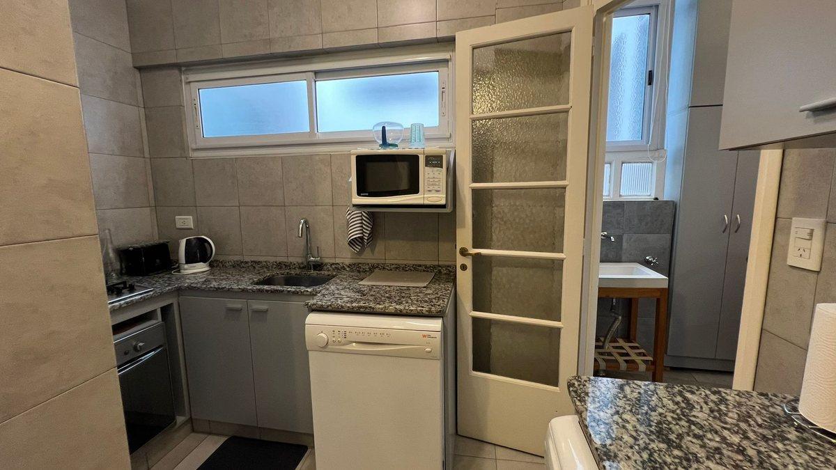 Foto de Venta departamento 3 amb c/balcon, frente Palermo, imagen 1
