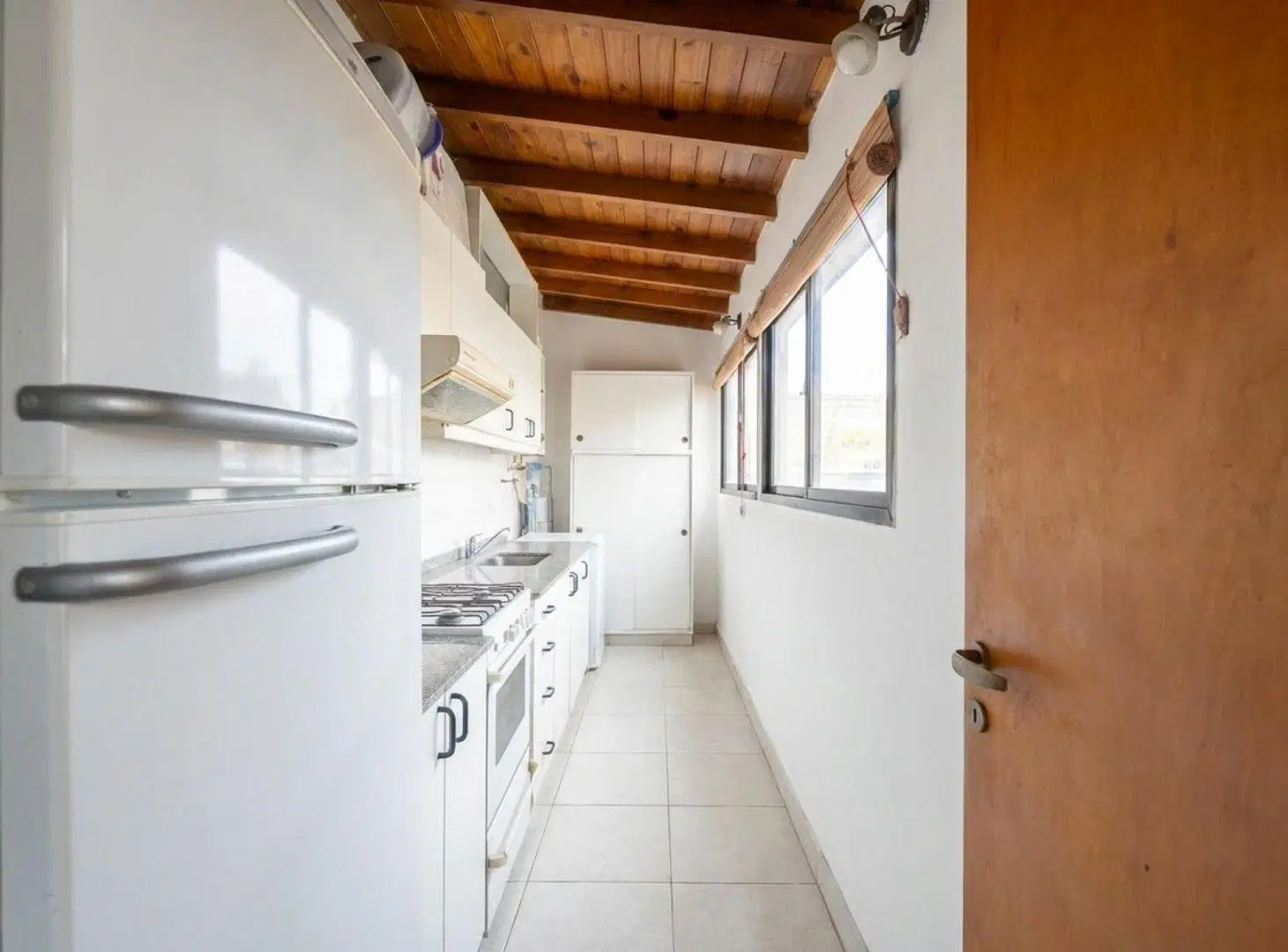VENTA DEPTO 2 AMBS COCHERA SAN ISIDRO APTO CREDITO 2