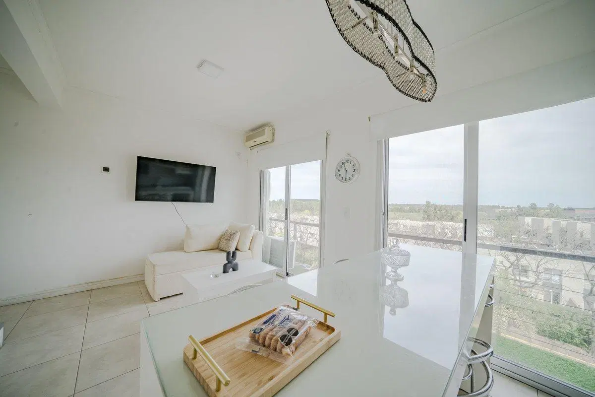 VENTA DEPARTAMENTO 2 AMBIENTES NORDELTA COCHERA 4