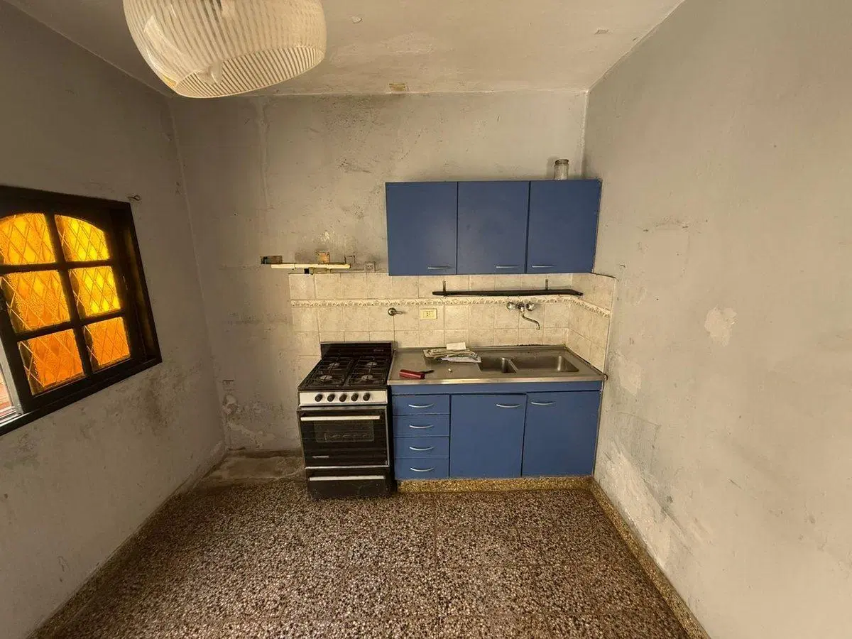 venta casa 3 ambientes RAMOS MEJIA 2