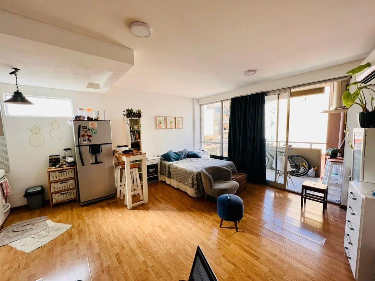 VENTA monoambiente BALCON COCHERA Villa Crespo 5