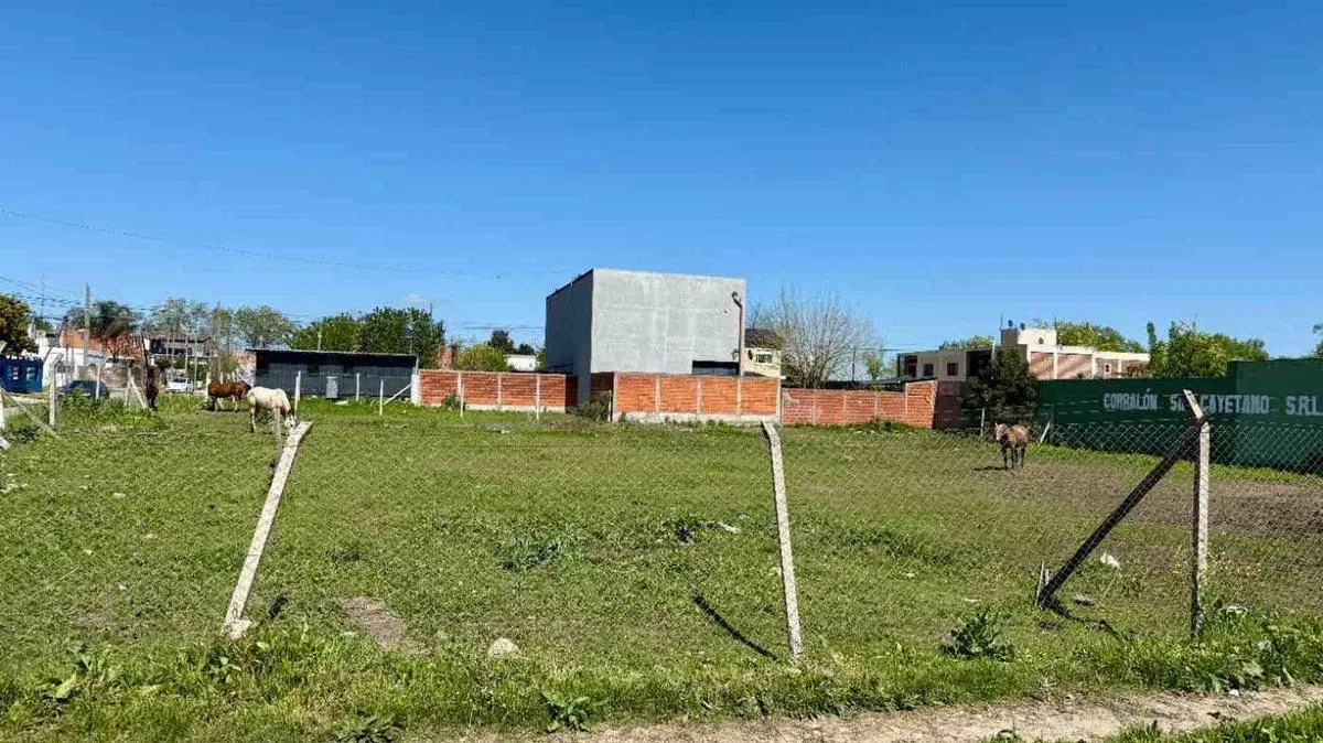 LOTE EN VENTA DE 1600M2 EN BERAZATEGUI 2