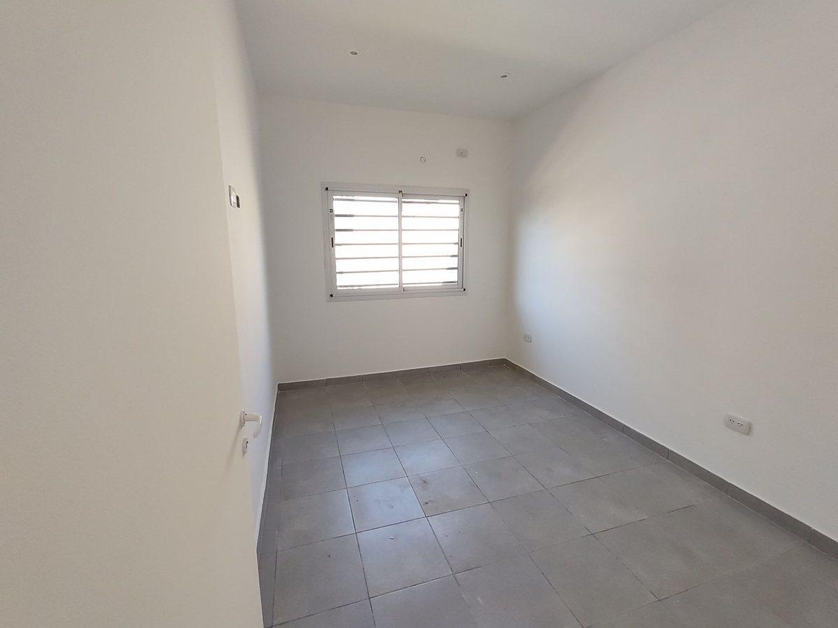 Foto de Depto 2 ambientes a la VENTA con patio José C. Paz, imagen 3