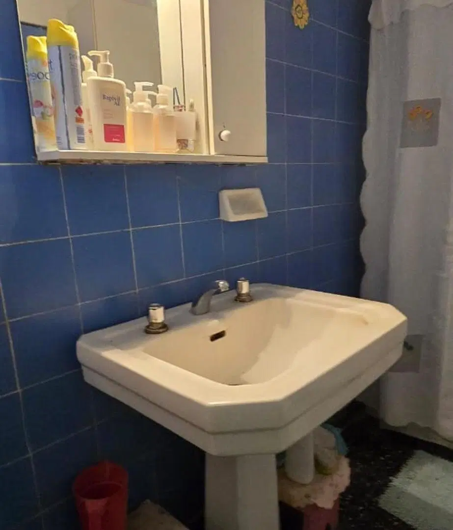 Venta casa en Isidro casanova 2