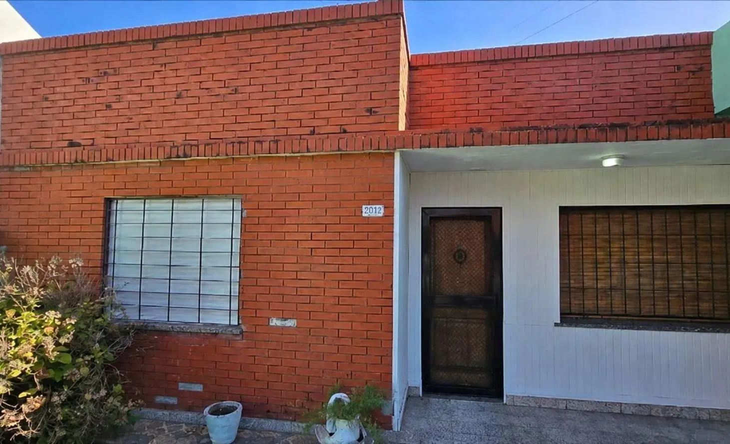 Venta casa en Isidro casanova 5