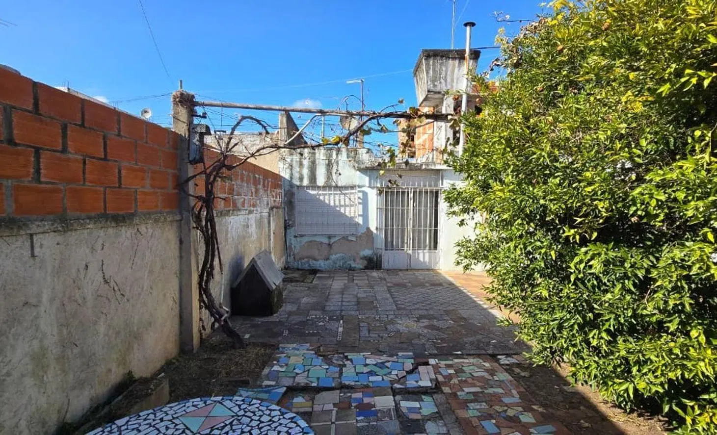 Venta casa en Isidro casanova 3