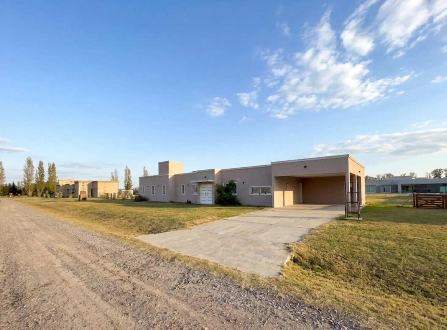 Casa 4 amb B.SAN ROQUE Oportunidad 2000m2 Co.Lujan 2