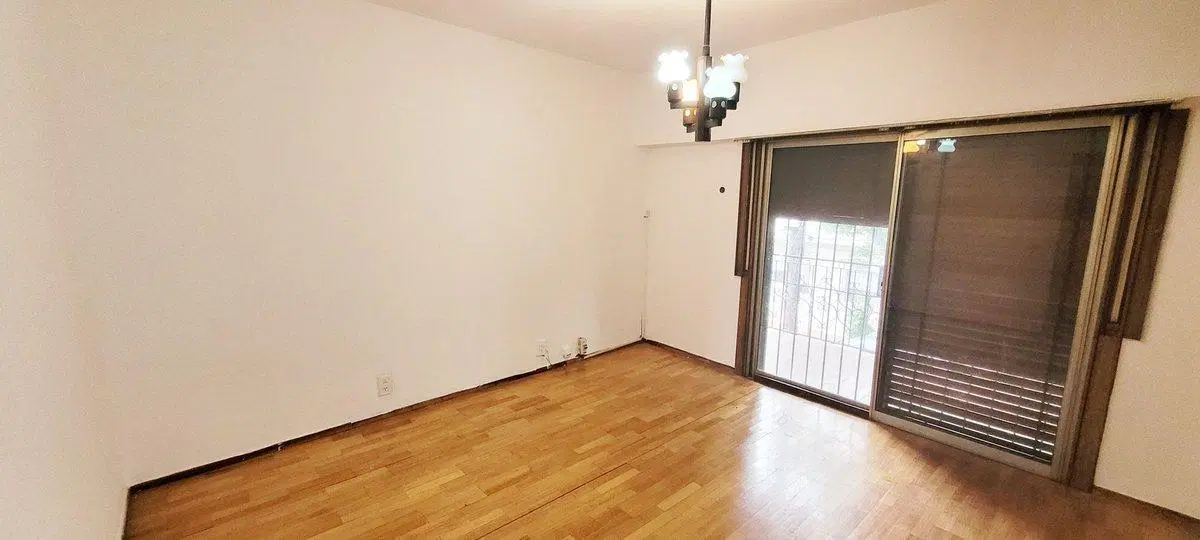 Casa en venta en Munro, lote propio, cochera 5