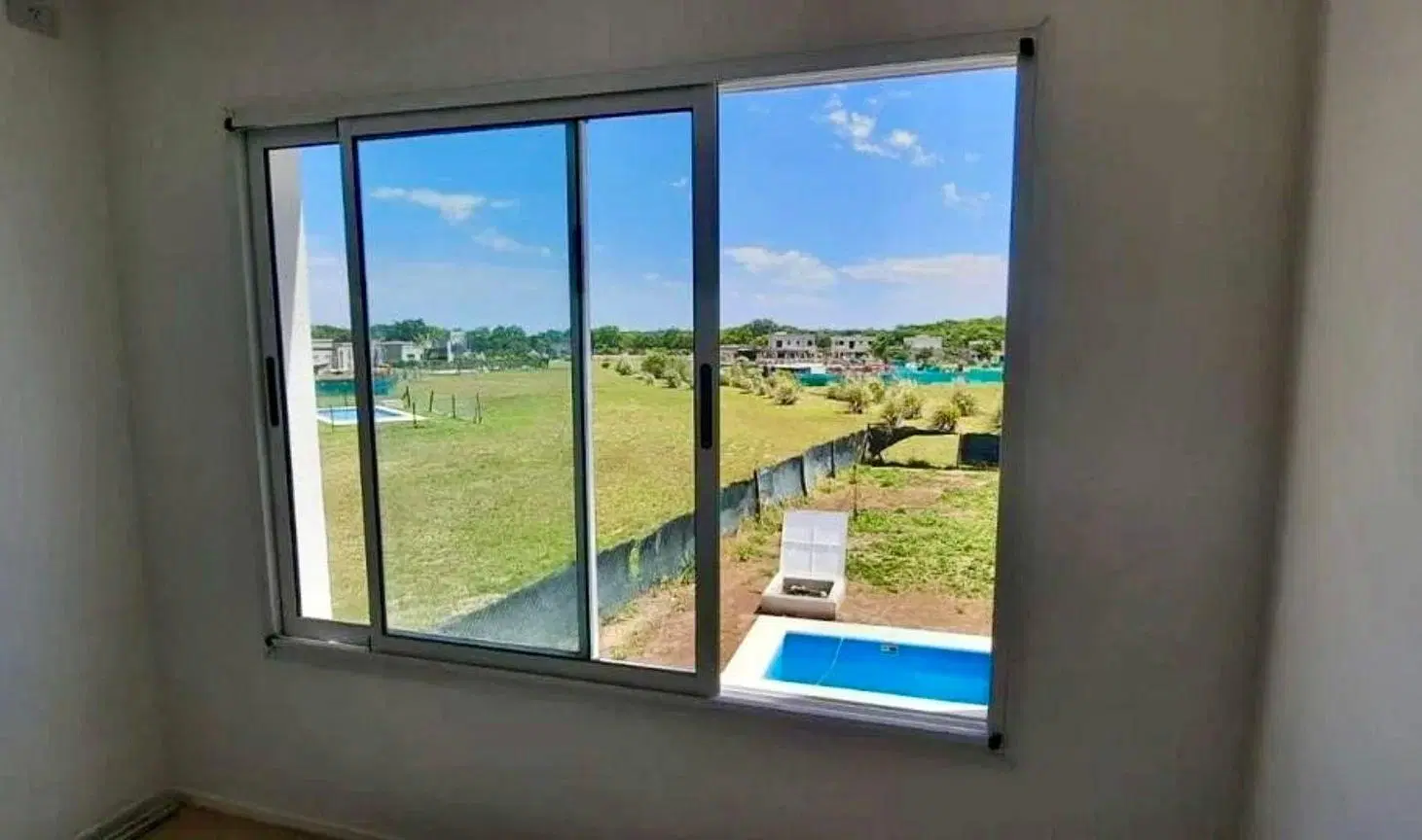 VENTA CASA EN SANTA ELENA 4 amb+dep PILAR DEL ESTE 5