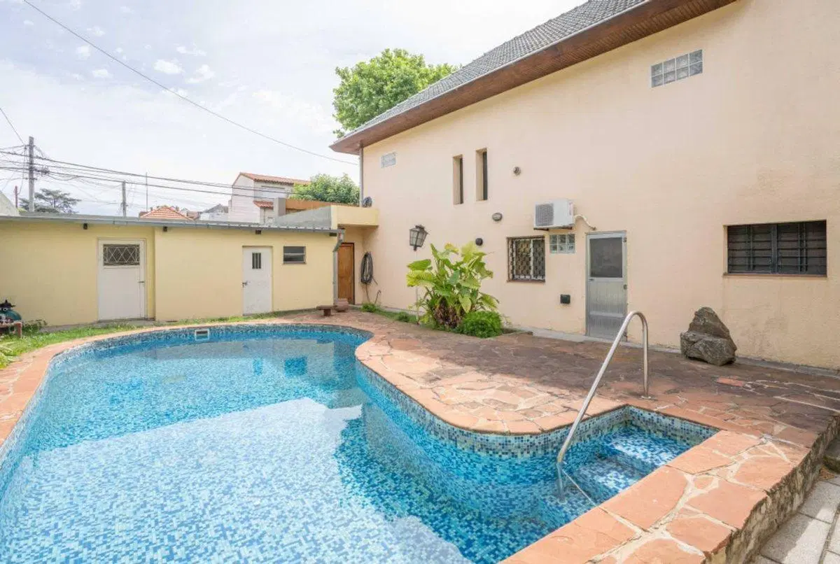 Casa 7 amb c/pileta y parrilla venta Florida Este 2