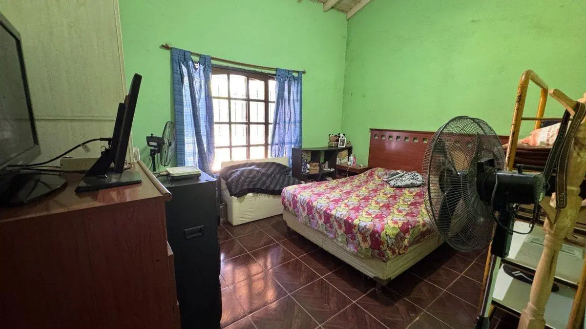 VENTA CASA 4 AMBIENTES CON PARQUE EN ESCOBAR 4