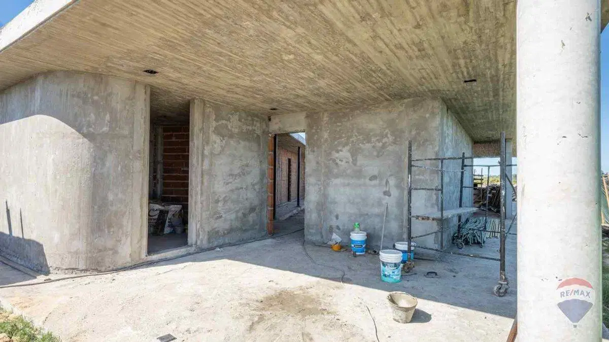 CASA EN UNA PLANTA DISEÑO DE CATEGORIA 3