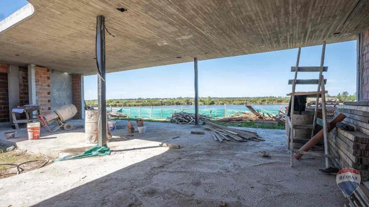 CASA EN UNA PLANTA DISEÑO DE CATEGORIA 5