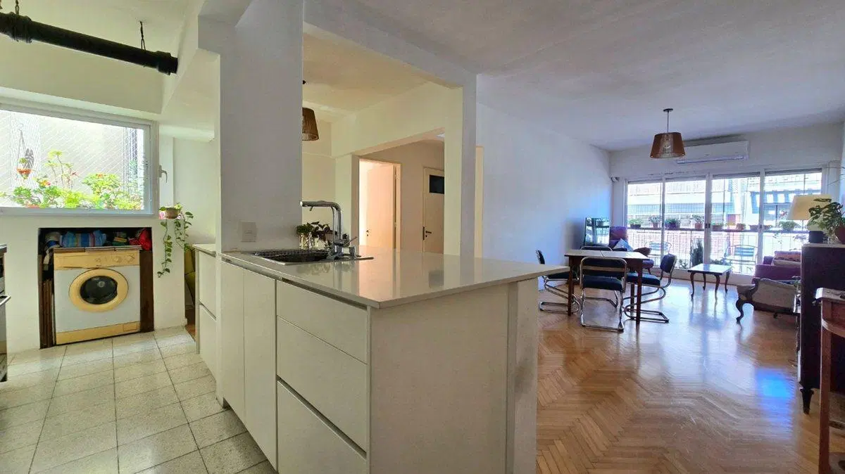 VENTA DEPARTAMENTO 4 AMBIENTES EN BALVANERA 3